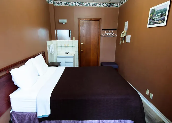 Economy Room