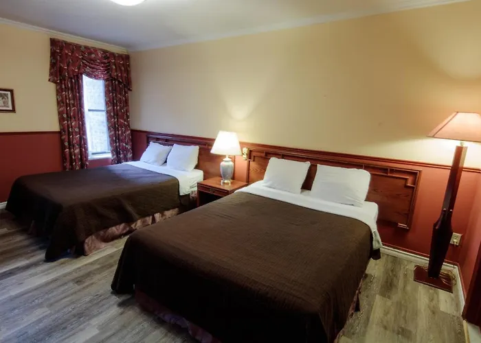 Queen Room